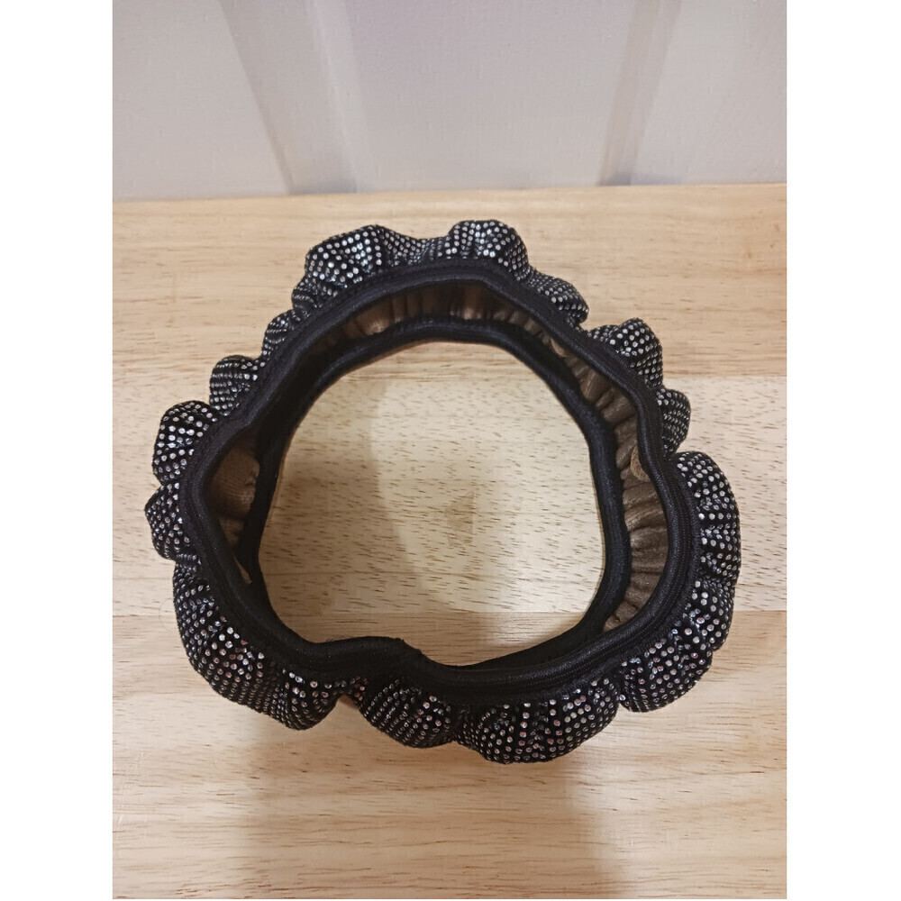 Steering Wheel Cover In White - Picture 5 of 8